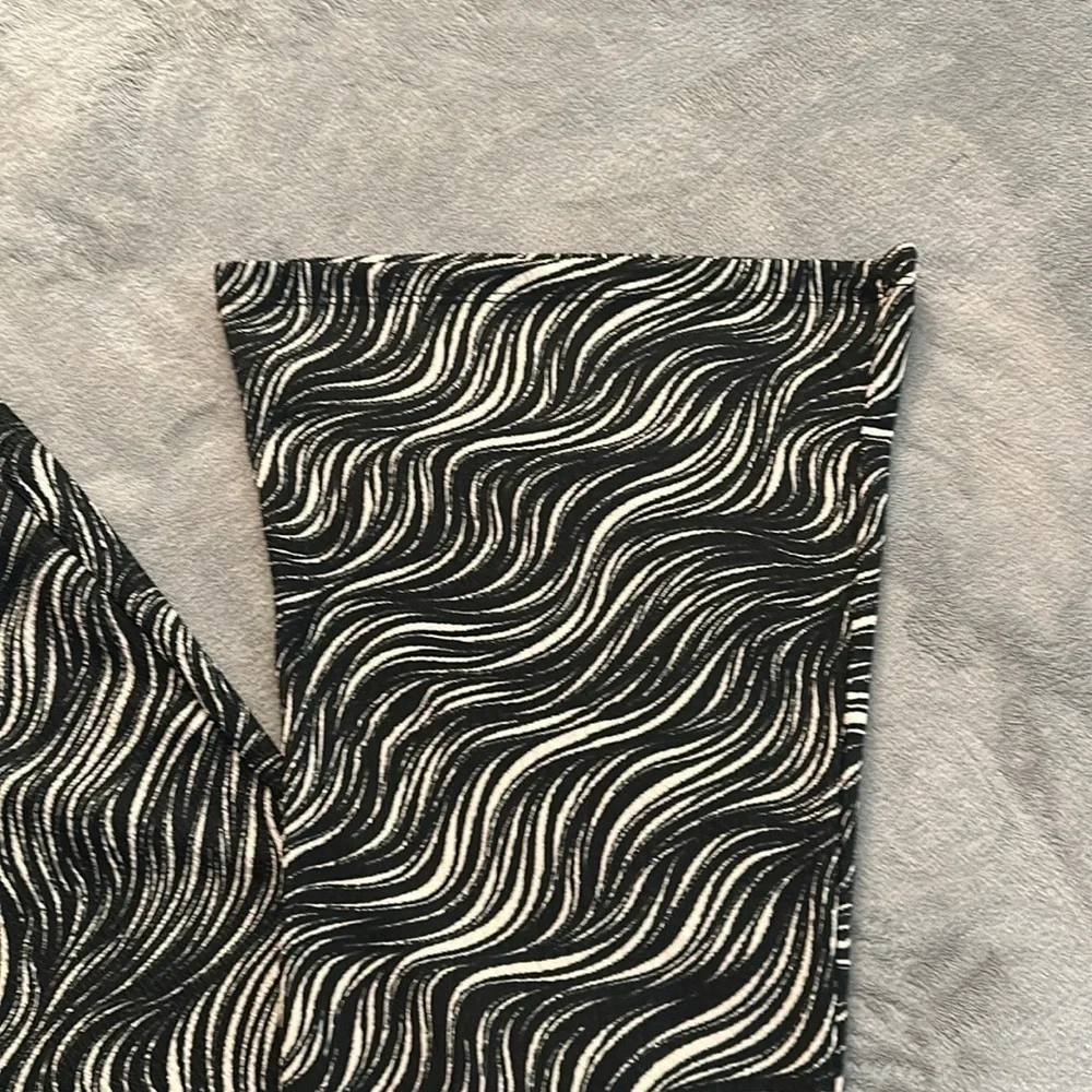 Topshop Crinkle Flared Pants in Zebra - Size 10 - Picture 7 of 10